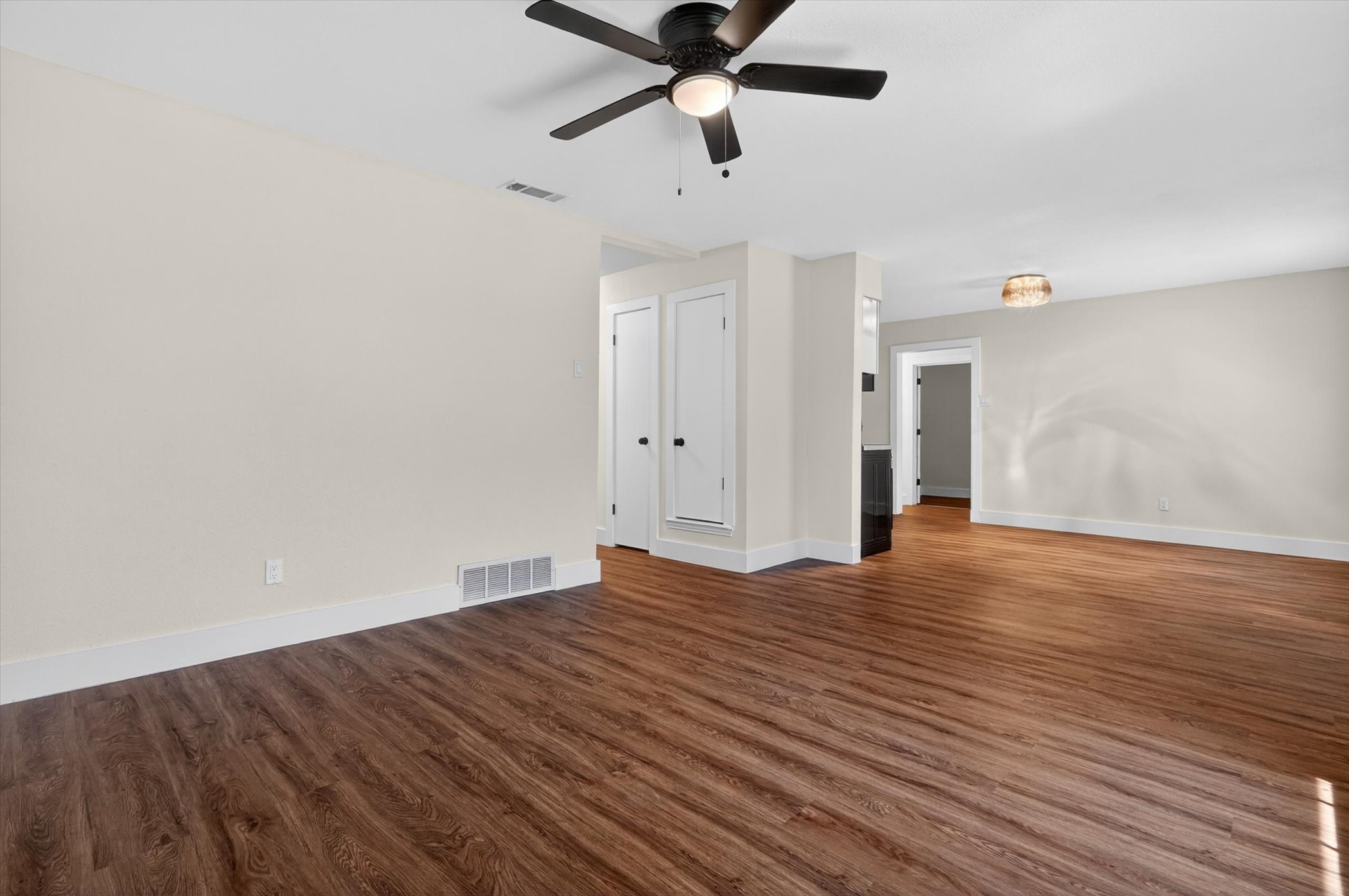 12415 Kleberg Road Dallas TX 75253