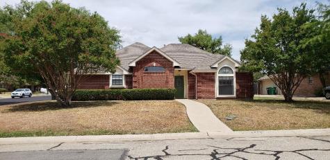 5301 Tartan Circle Denton TX 76208