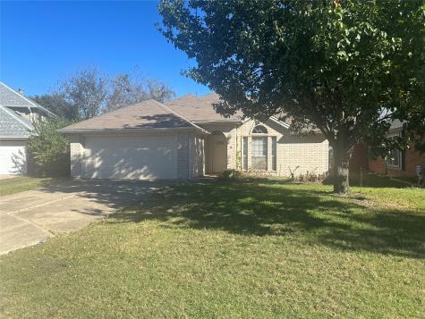 4216 Maryanne Place Haltom City TX 76137