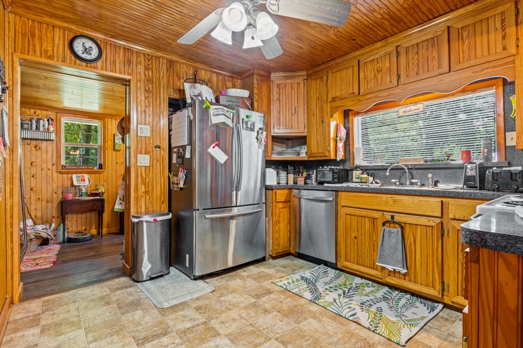 130 & 154 Pr 3331 Big Sandy TX 75755
