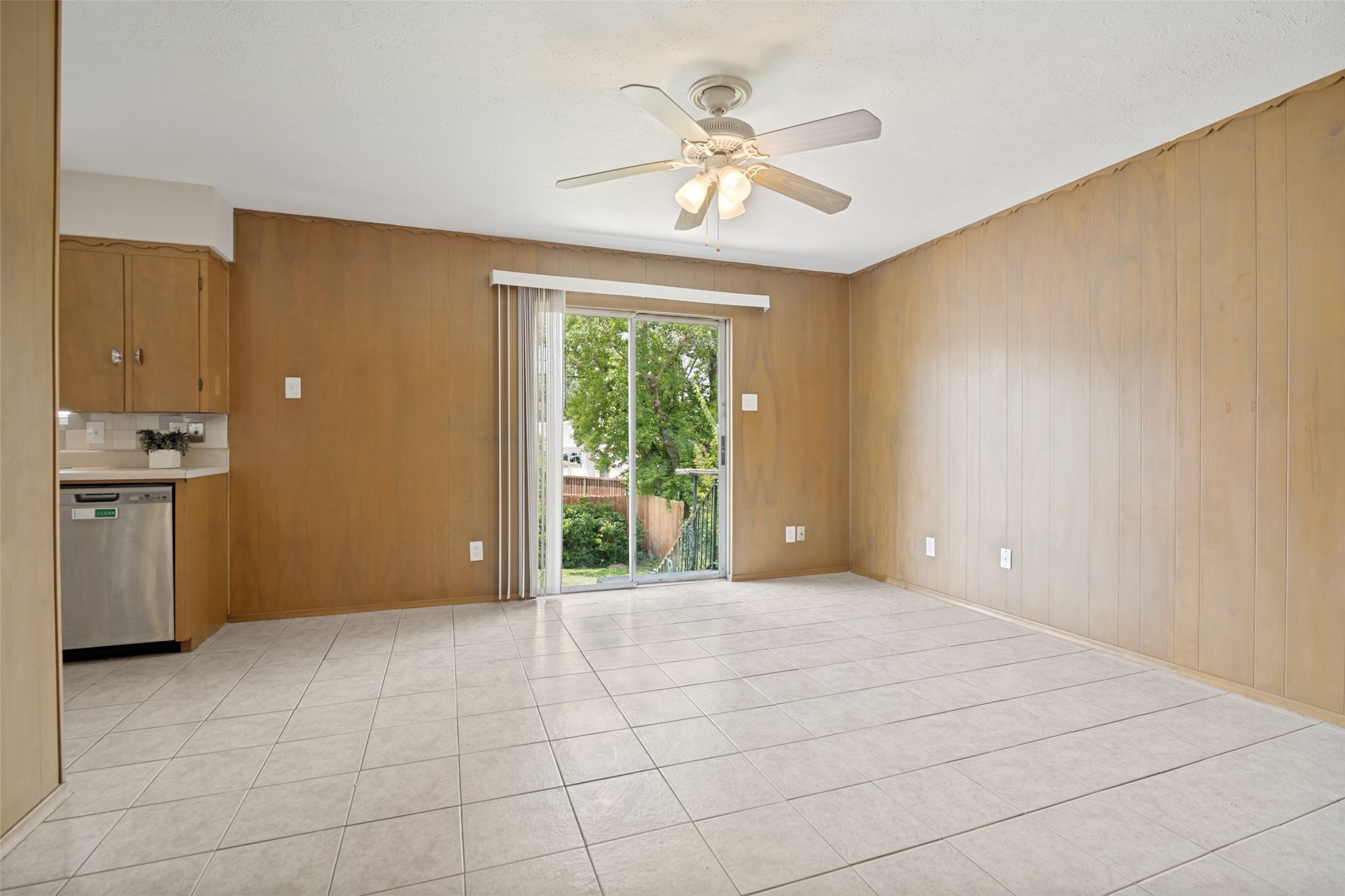 7003 Kingsbury Drive Dallas TX 75231