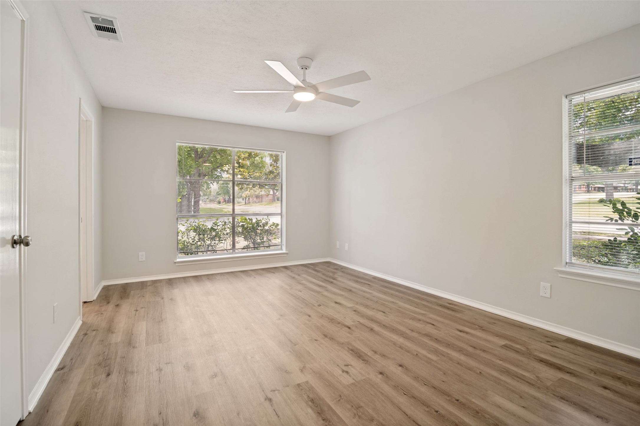 7003 Kingsbury Drive Dallas TX 75231