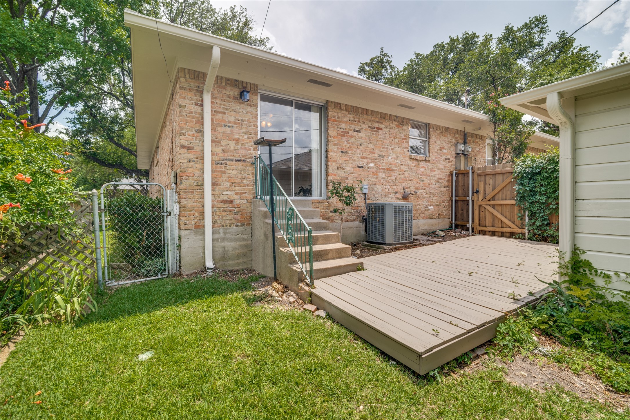 7003 Kingsbury Drive Dallas TX 75231