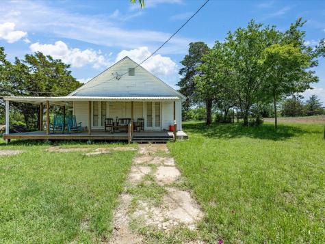 5444 Well Service Road Bowie TX 76230