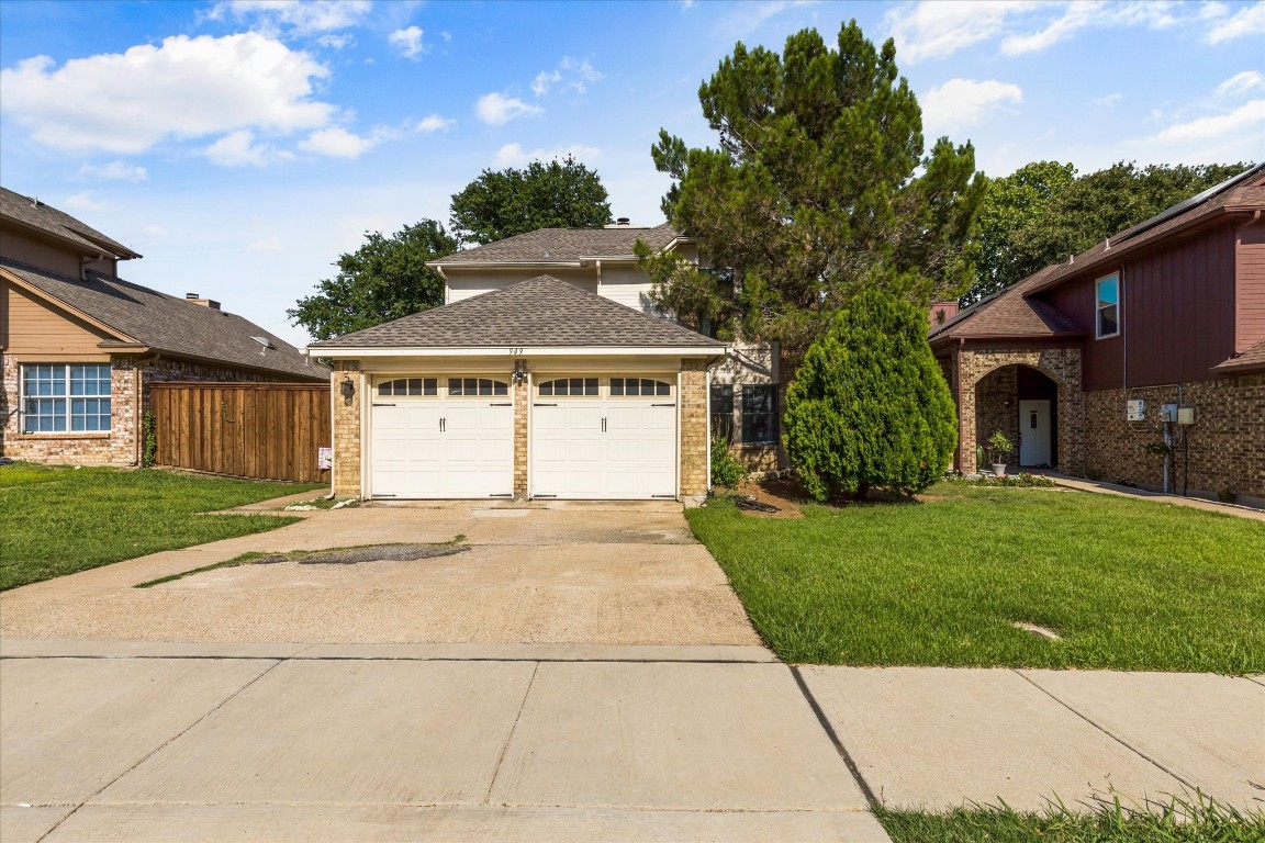 949 Ramblewood Drive Lewisville TX 75067
