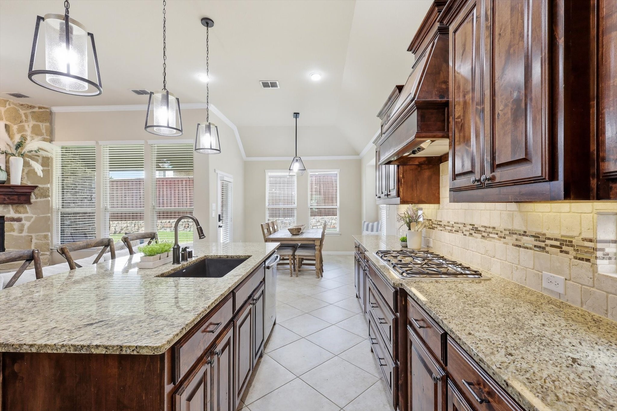 9714 Amberwoods Lane Frisco TX 75035