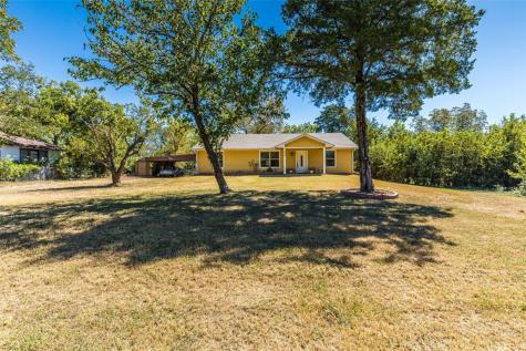 806 N College Avenue West TX 76691