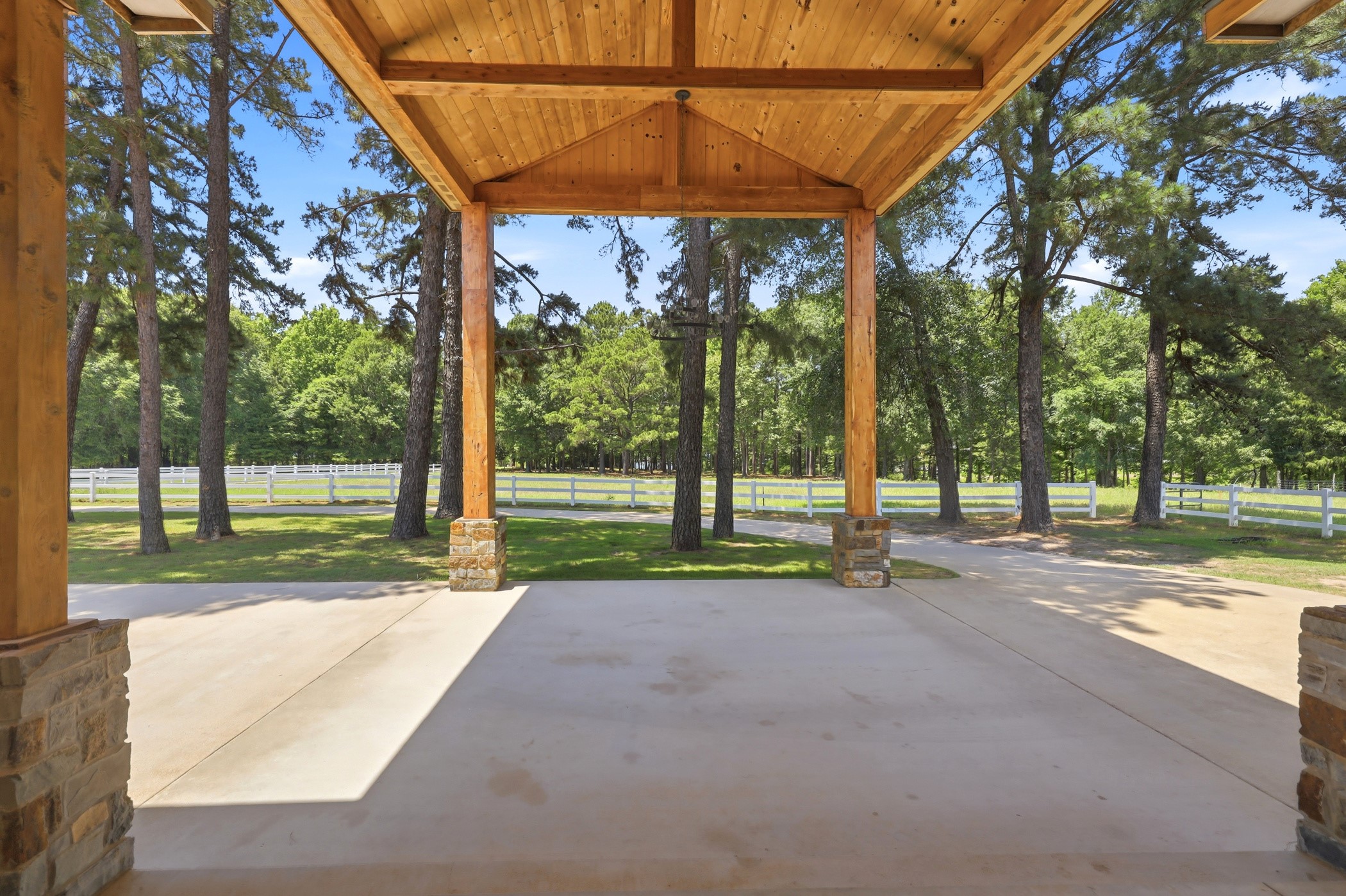 1357 County Road 3504 Bullard TX 75757