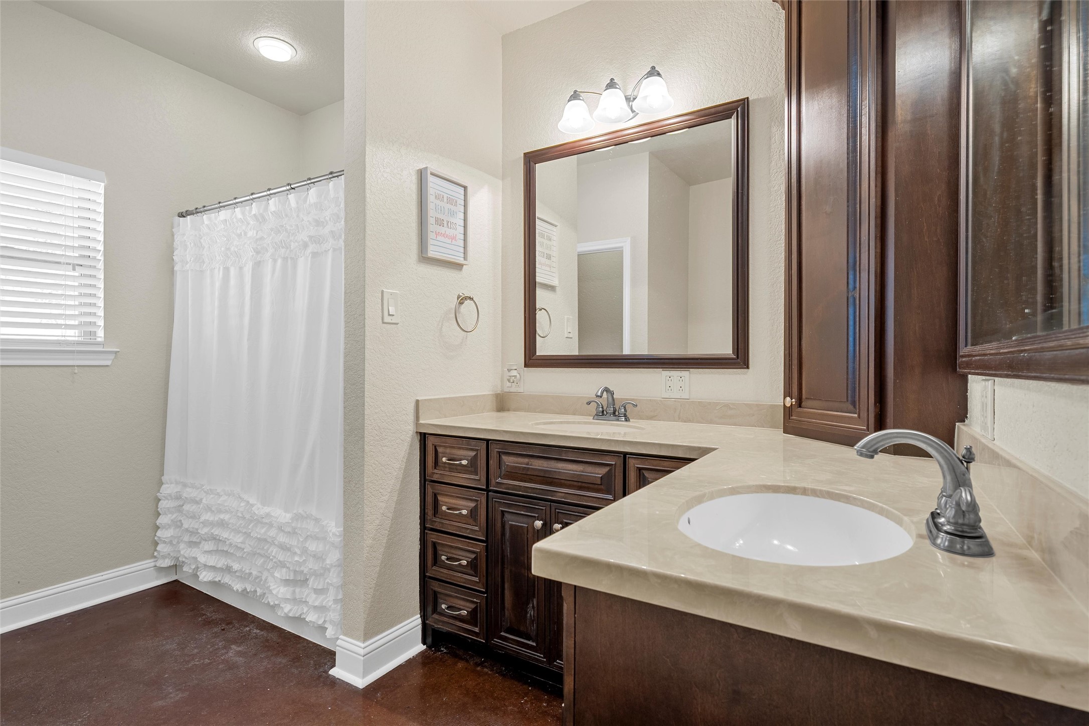 2743 Tokio Road West TX 76691