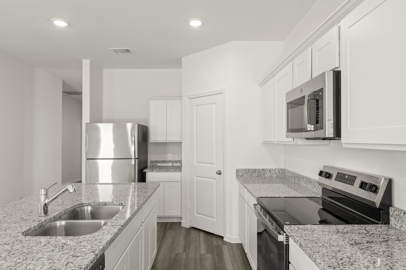1202 Lambert Forney TX 75126