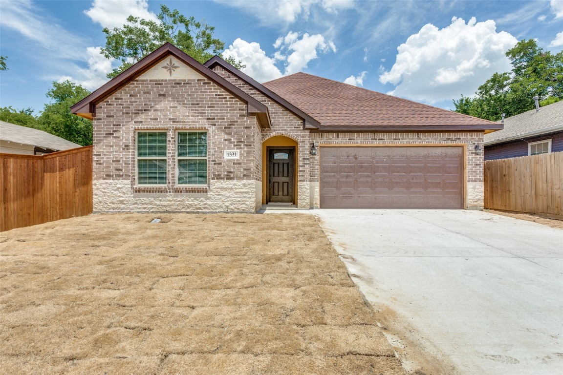 1331 E Arlington Avenue Fort Worth TX 76104