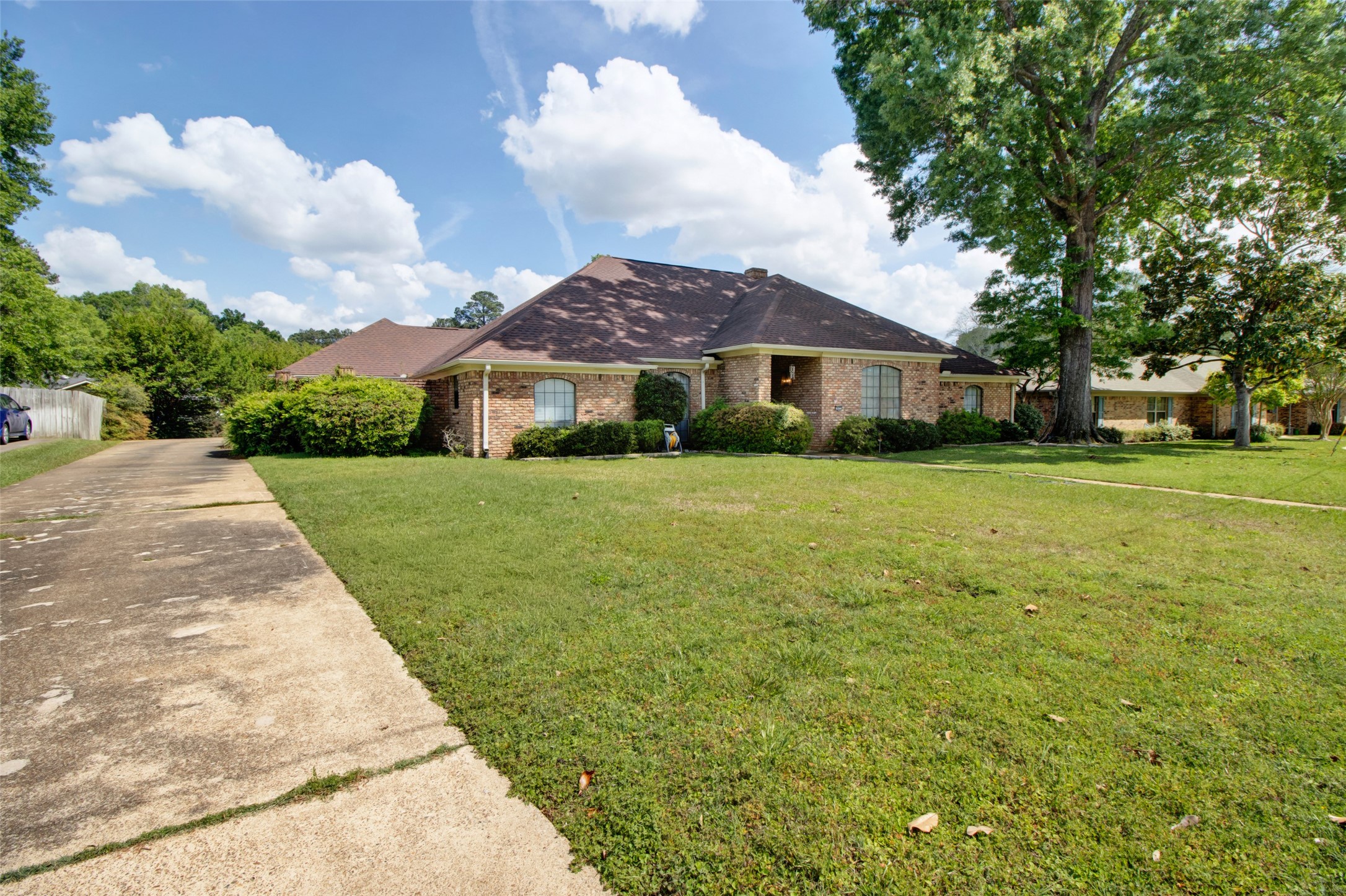 902 Kingsbury Court Longview TX 75604