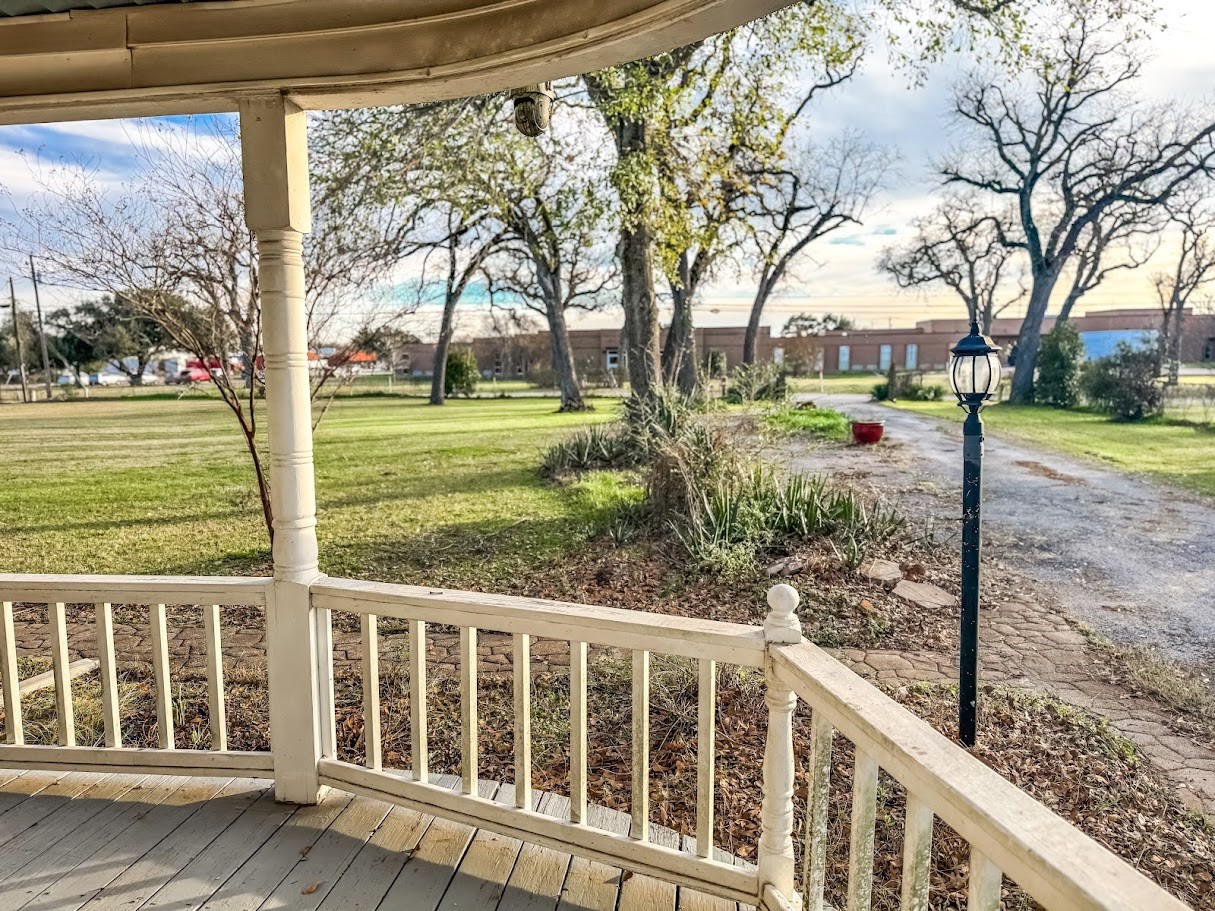 618 W Main Street Fairfield TX 75840