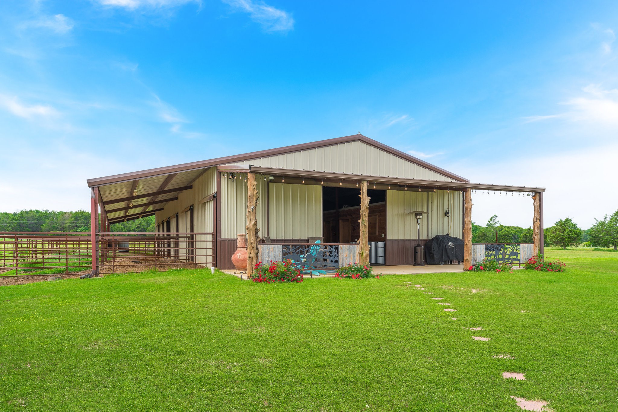 289 Blackjack Road Valley View TX 76272