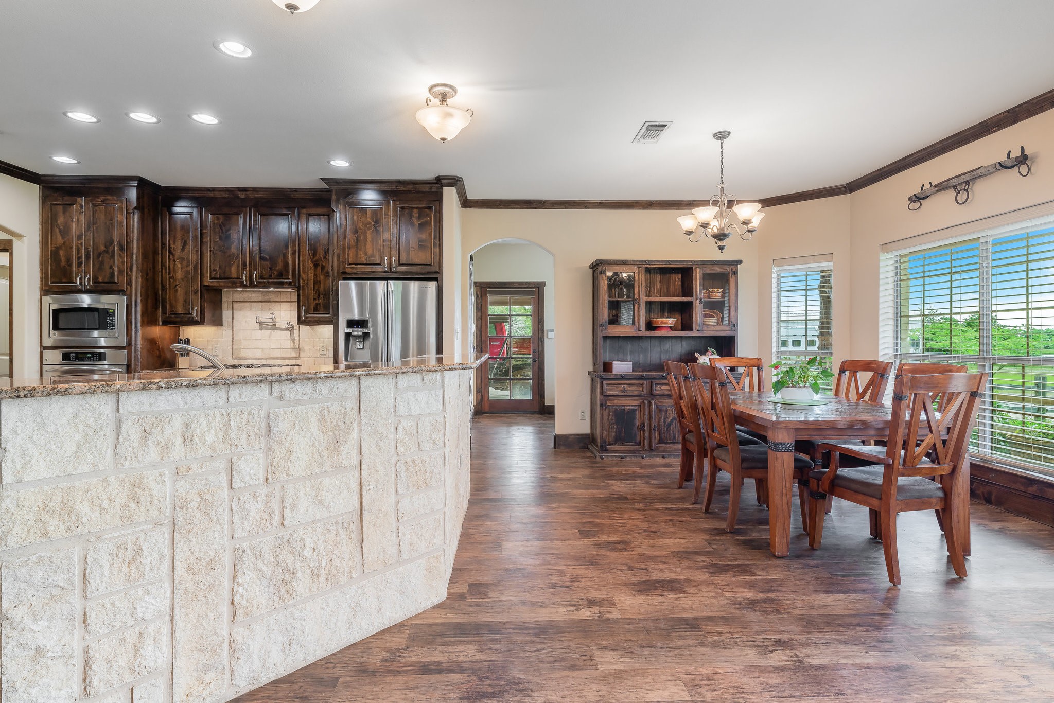 289 Blackjack Road Valley View TX 76272