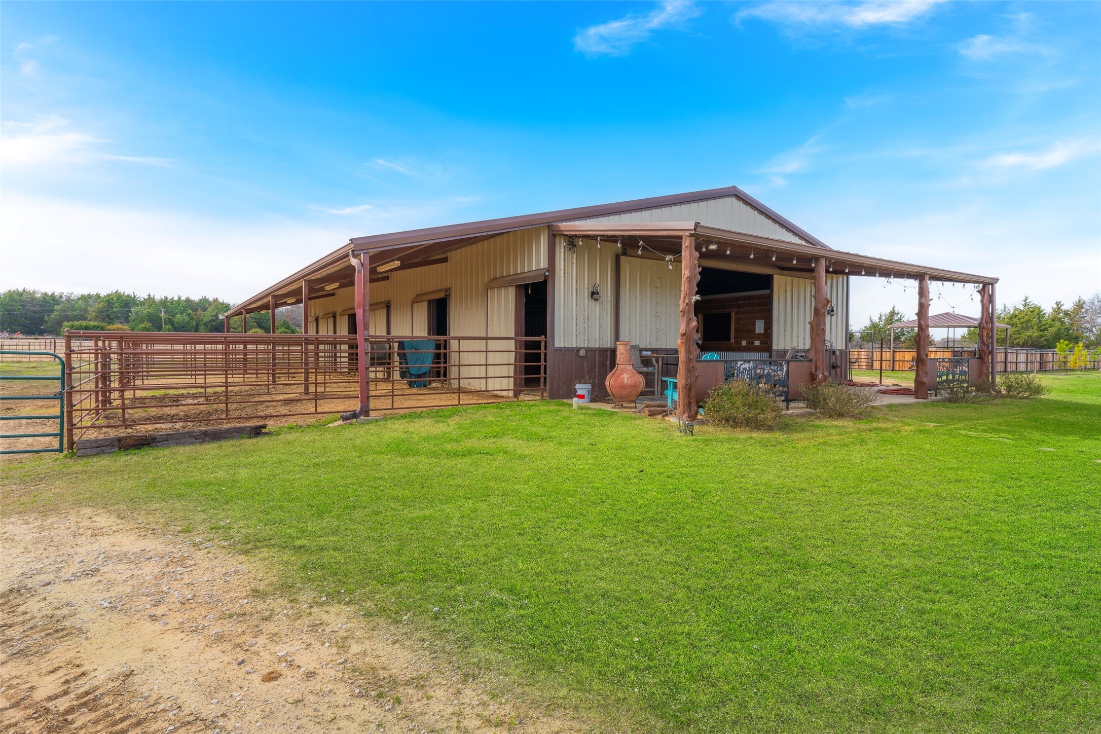 289 Blackjack Road Valley View TX 76272