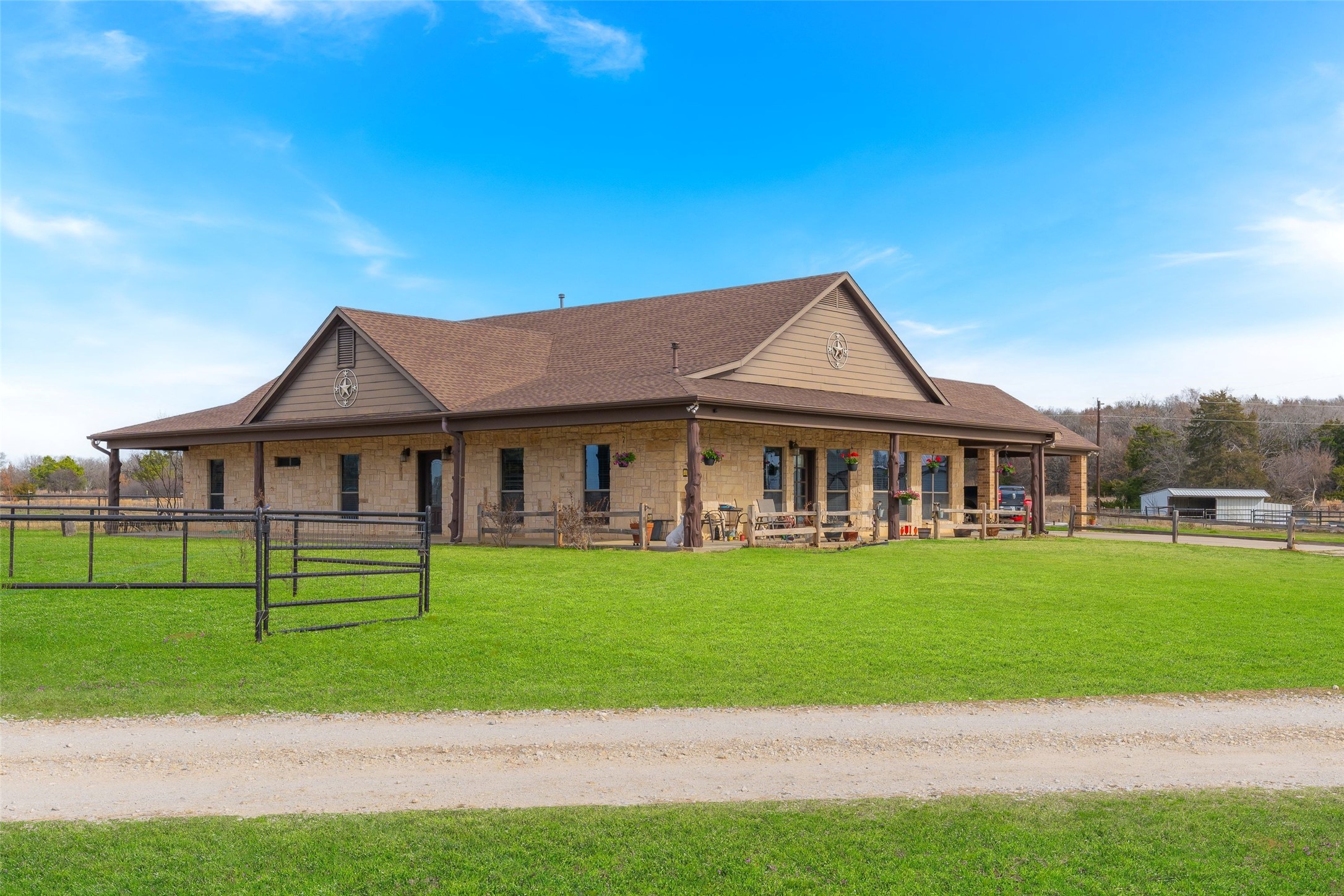 289 Blackjack Road Valley View TX 76272