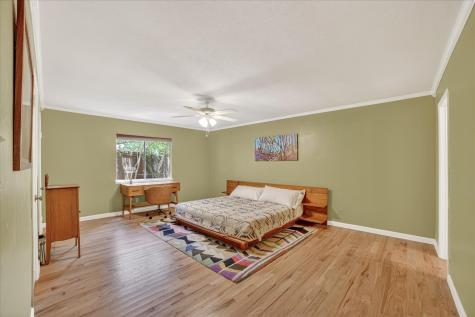 2713 Esquire Lane Garland TX 75044