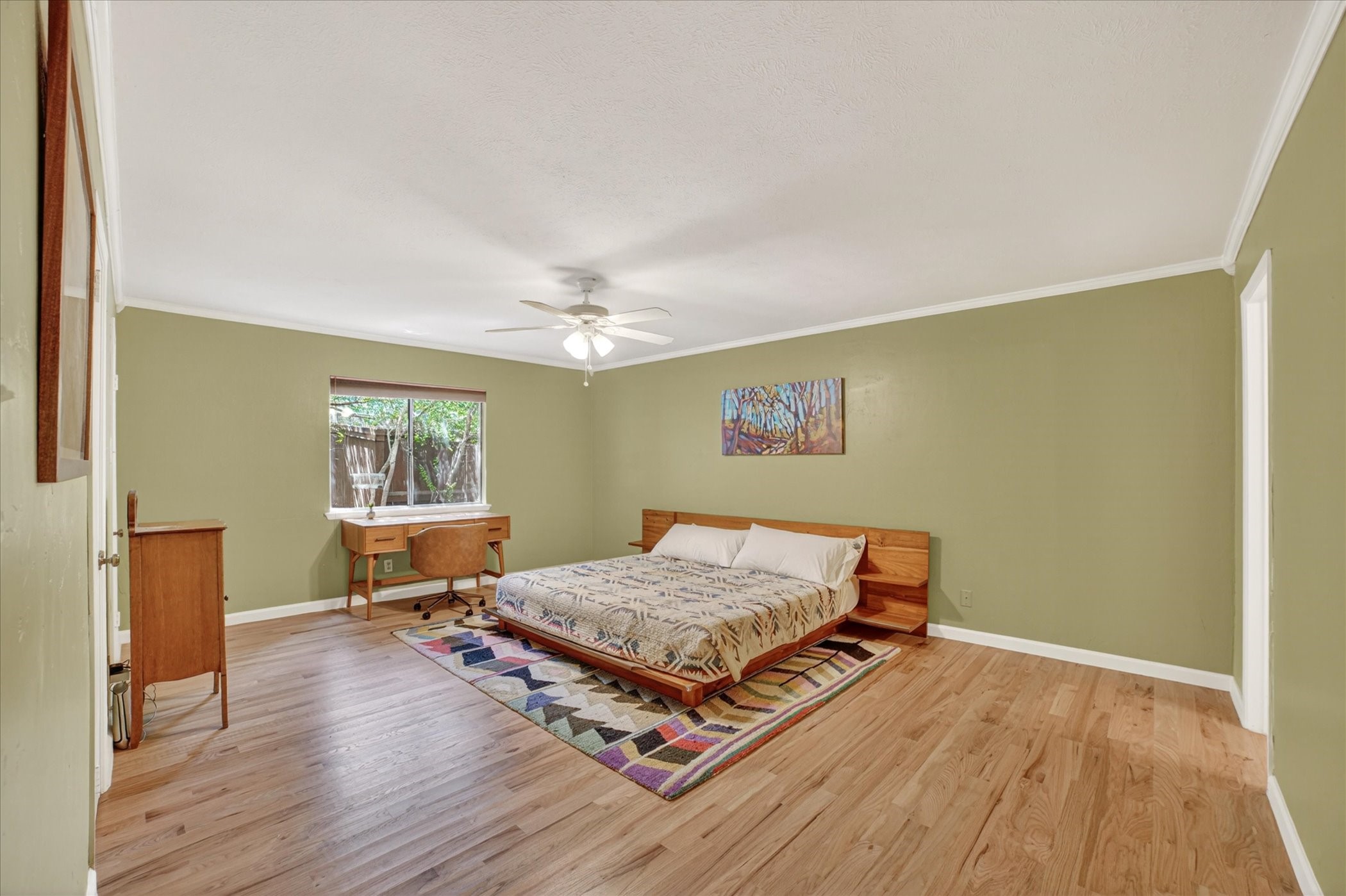 2713 Esquire Lane Garland TX 75044