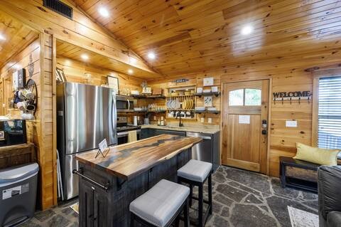209 Pinyon Broken Bow OK 74728