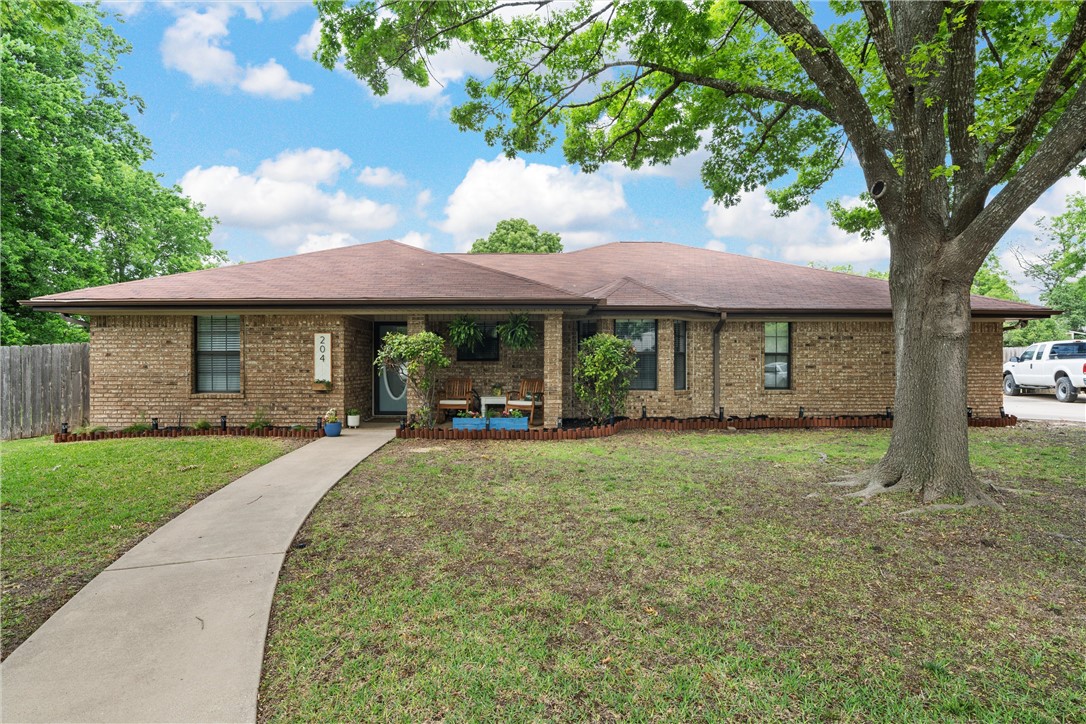 204 Crescent Drive Hewitt TX 76643