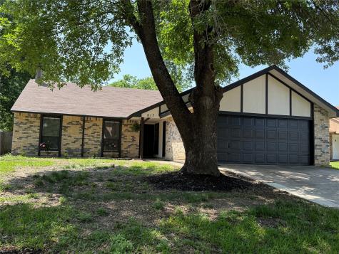 817 Camino Court Grand Prairie TX 75052
