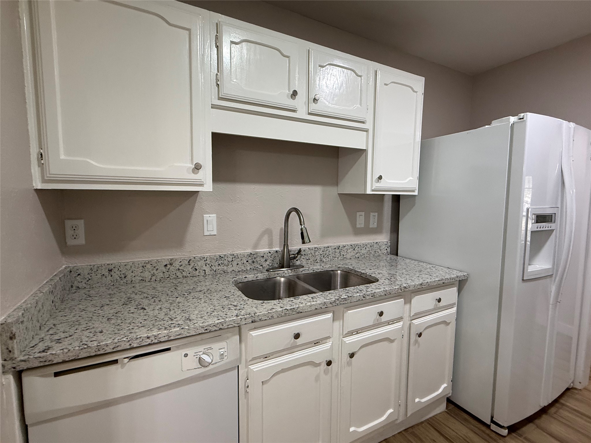 817 Camino Court Grand Prairie TX 75052