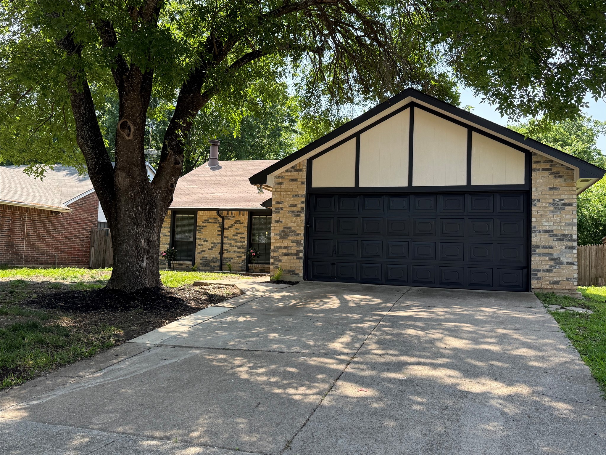 817 Camino Court Grand Prairie TX 75052