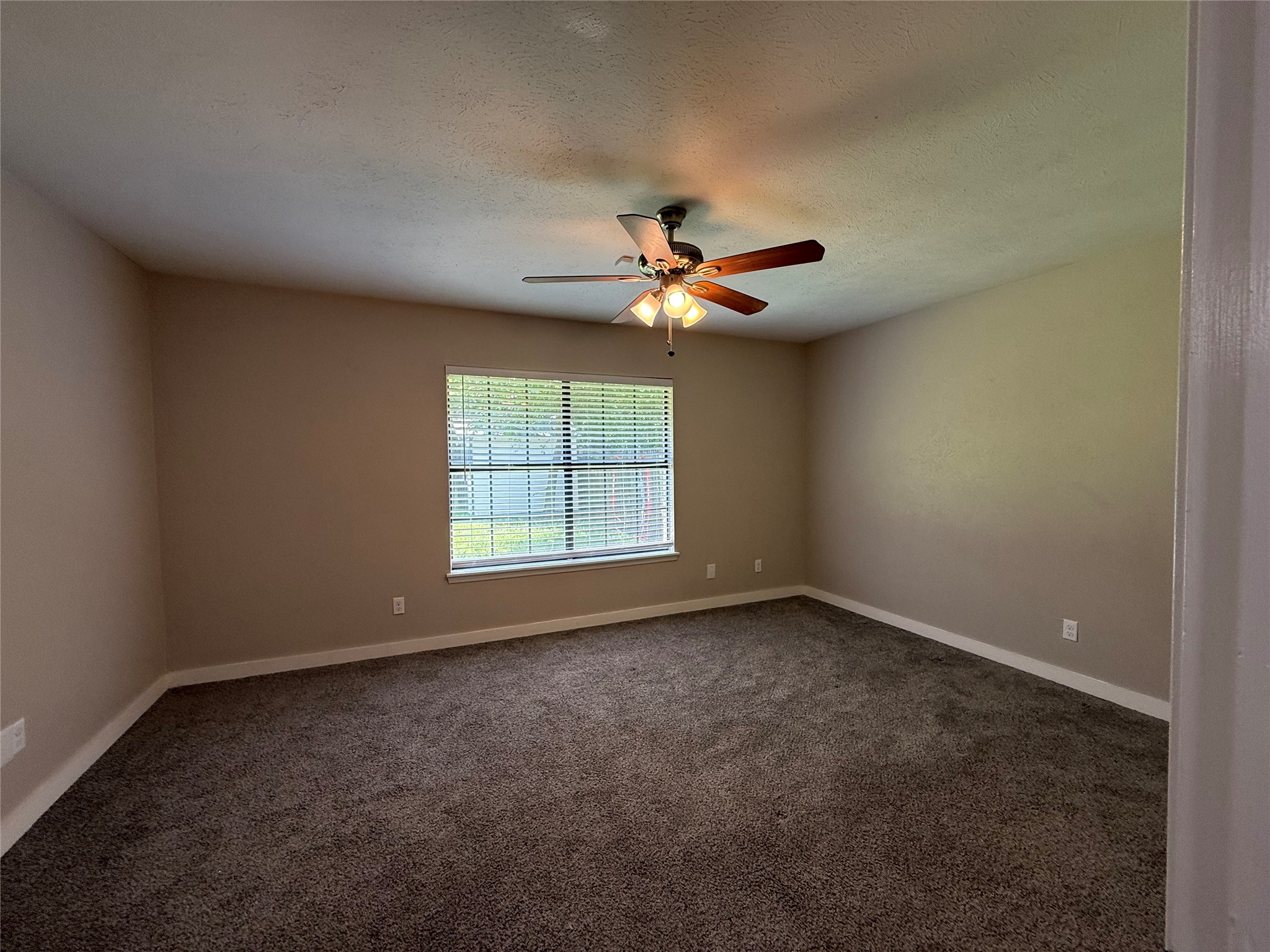 817 Camino Court Grand Prairie TX 75052