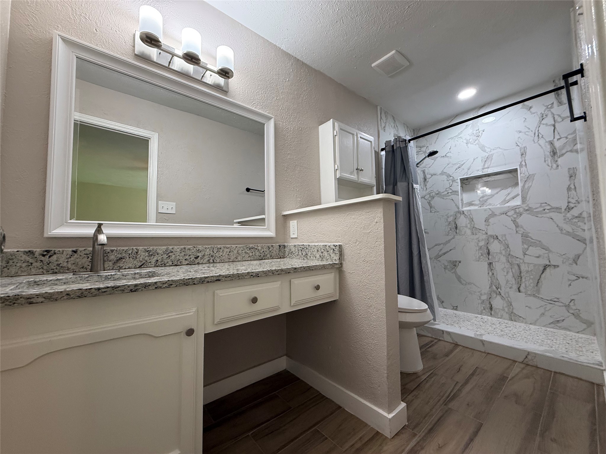 817 Camino Court Grand Prairie TX 75052