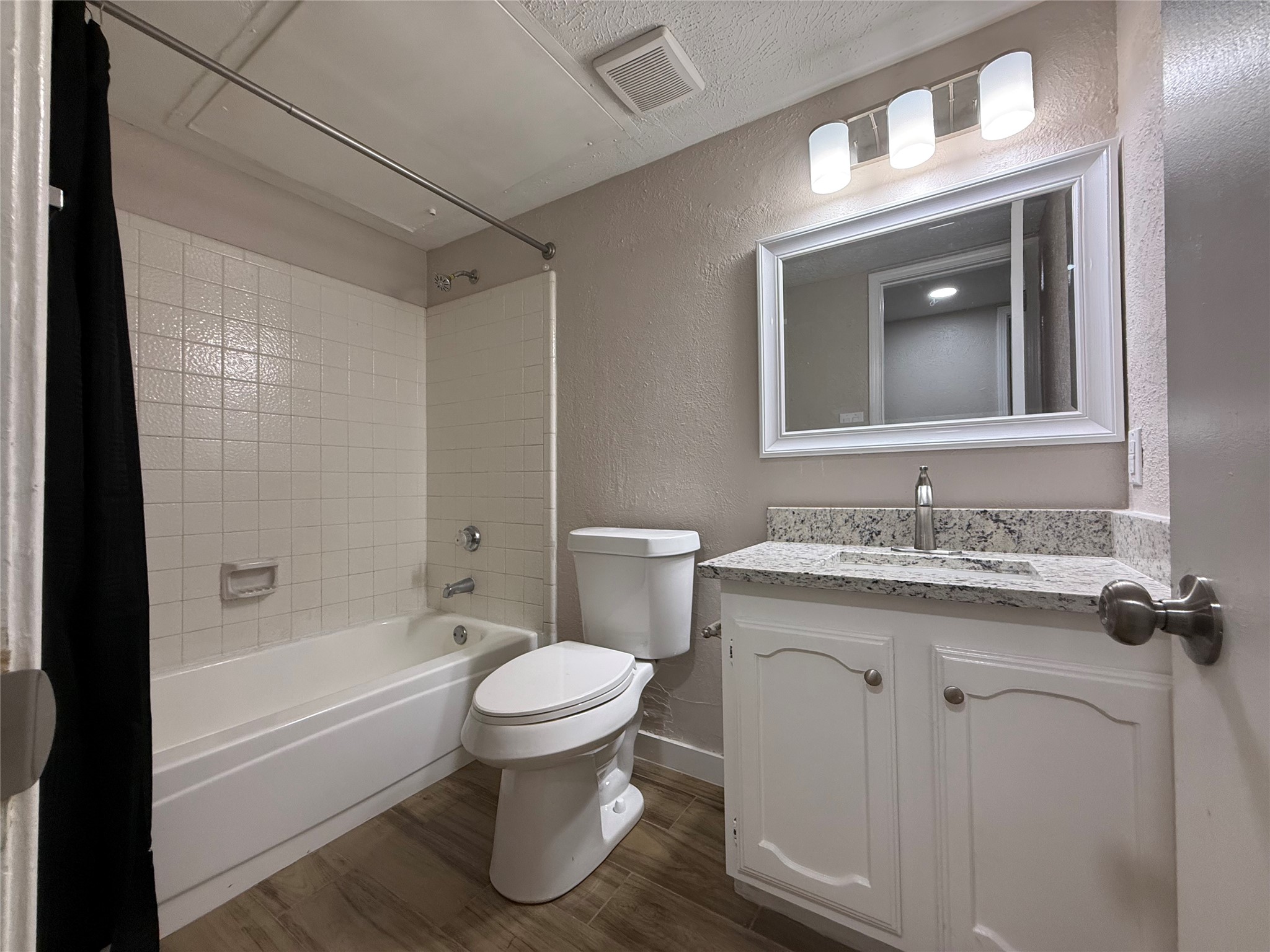 817 Camino Court Grand Prairie TX 75052