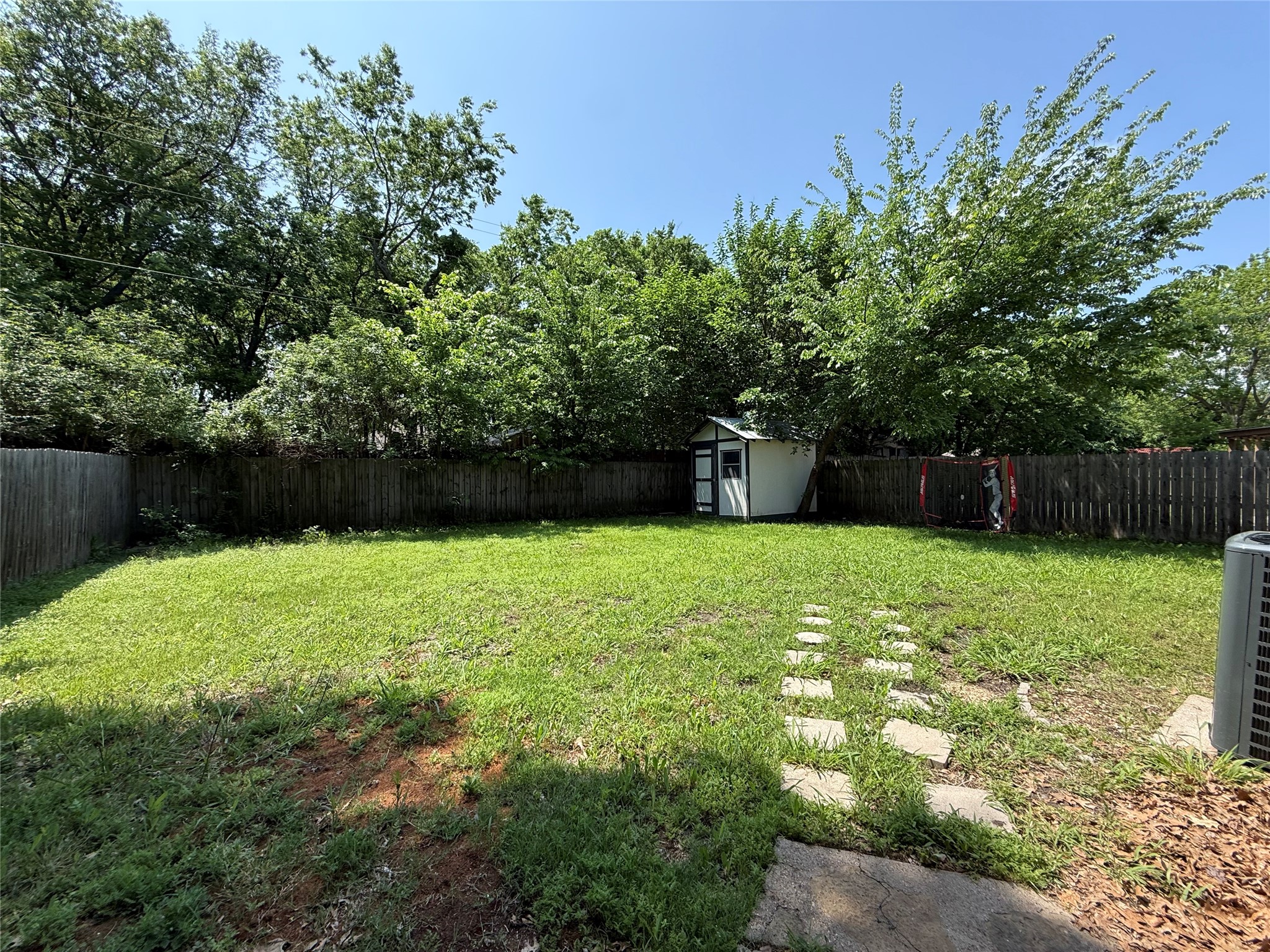 817 Camino Court Grand Prairie TX 75052