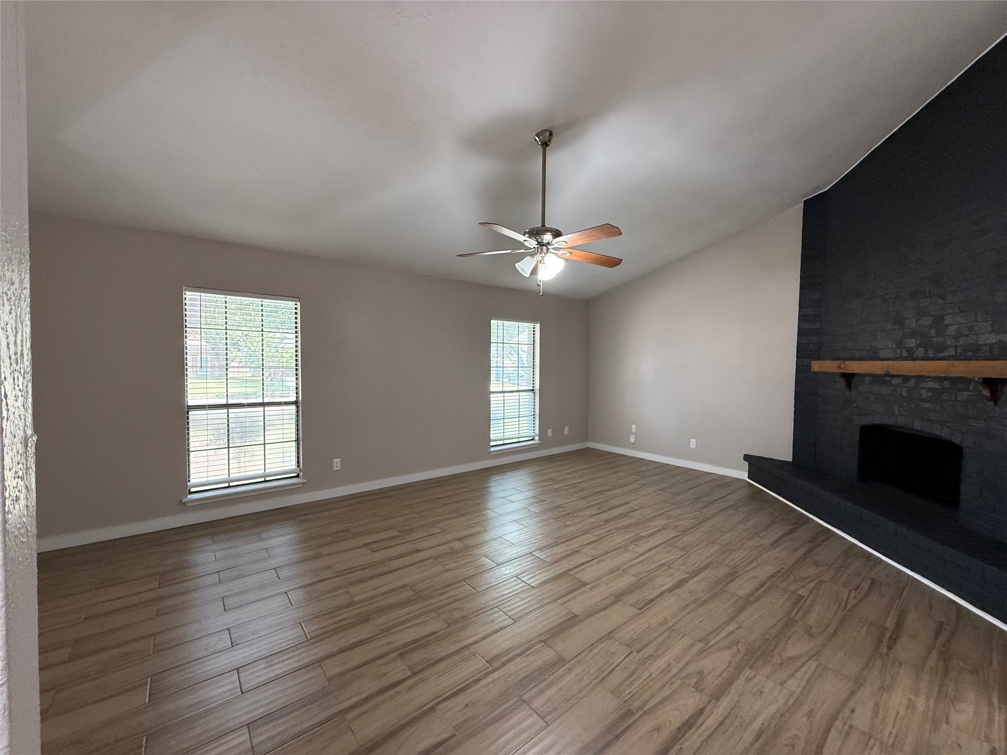 817 Camino Court Grand Prairie TX 75052