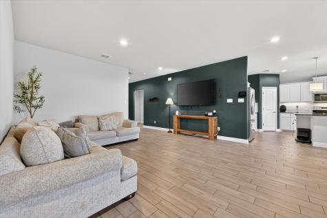 305 Sadie Lane Burleson TX 76028