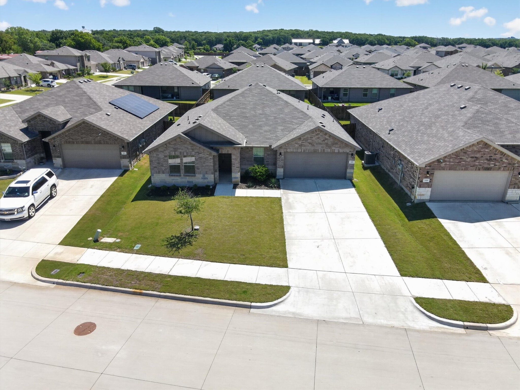 305 Sadie Lane Burleson TX 76028
