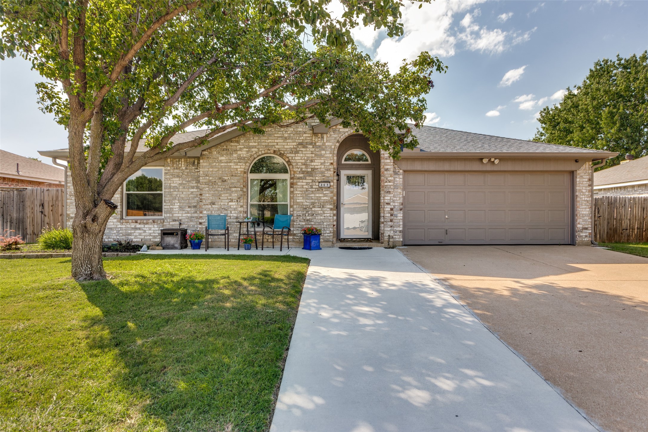 308 Candlestick Trail Saginaw TX 76179