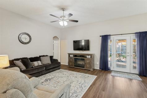 308 Candlestick Trail Saginaw TX 76179