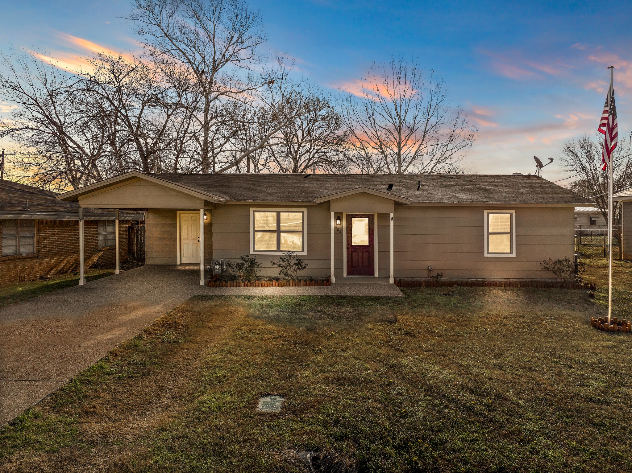 403 Live Oak Valley Mills TX 76689