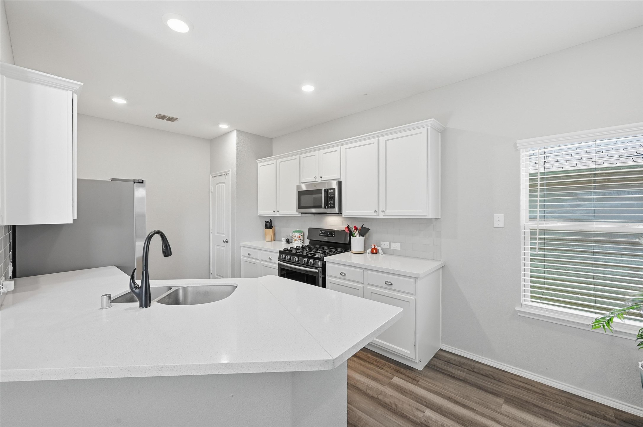 5809 Dew Plant Way Fort Worth TX 76123