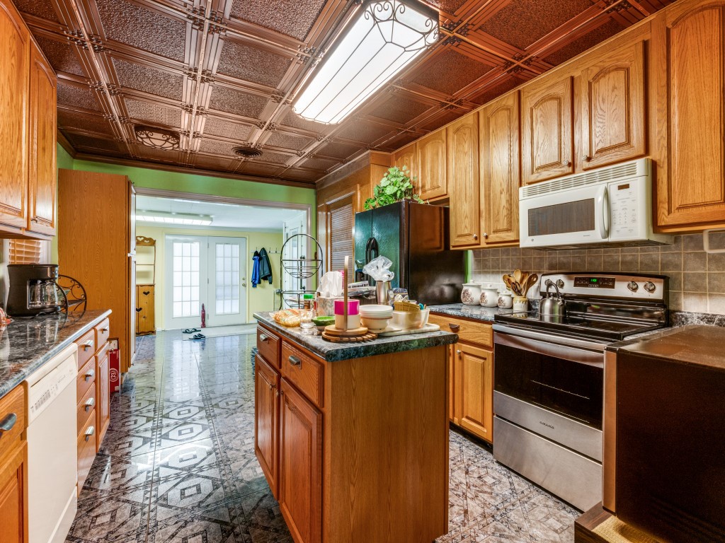 1122 Bonnie Brae Avenue Fort Worth TX 76111