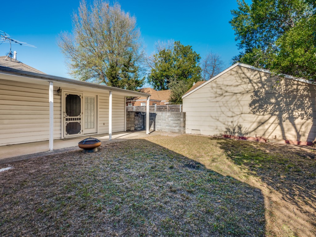 1122 Bonnie Brae Avenue Fort Worth TX 76111