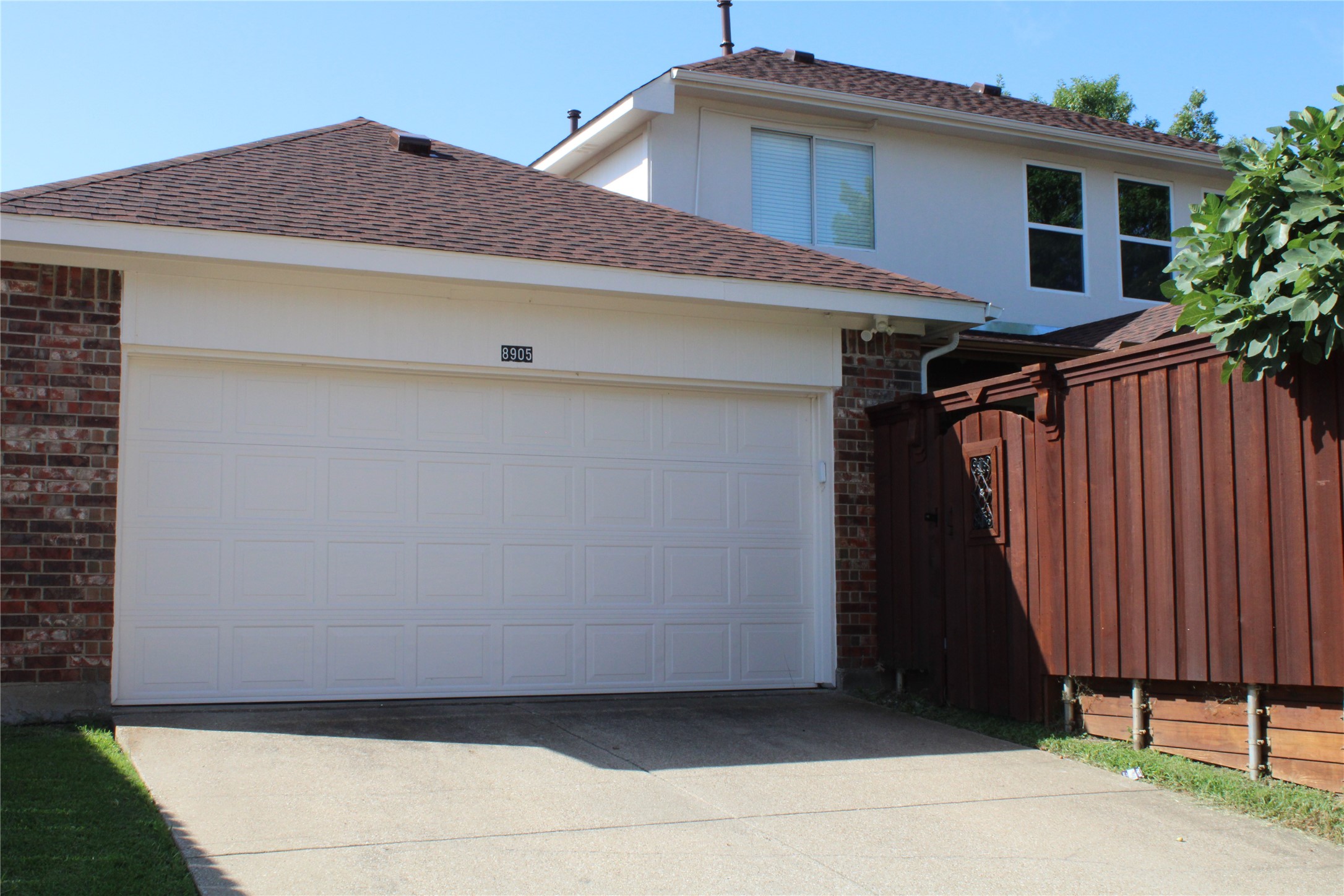 8905 Lakepointe Avenue Rowlett TX 75088