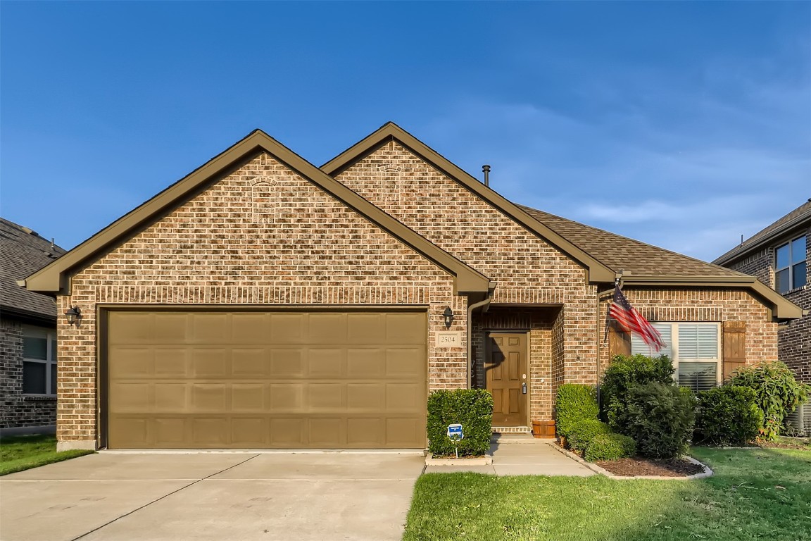2504 Prairie Trail Avenue Aubrey TX 76227