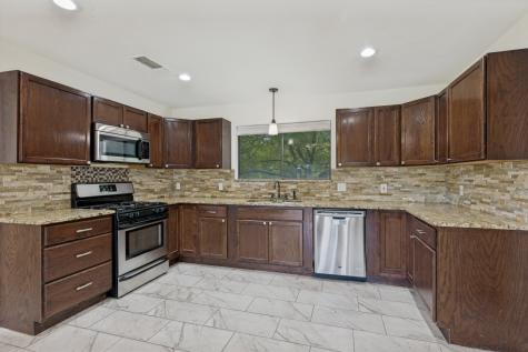 7412 Lochwood Court Fort Worth TX 76179
