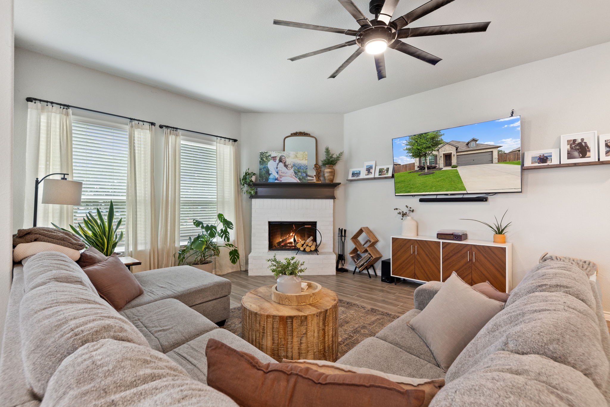 1620 Glade Meadows Drive Burleson TX 76058