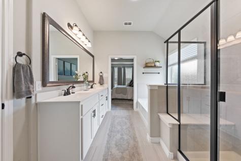 1620 Glade Meadows Drive Burleson TX 76058