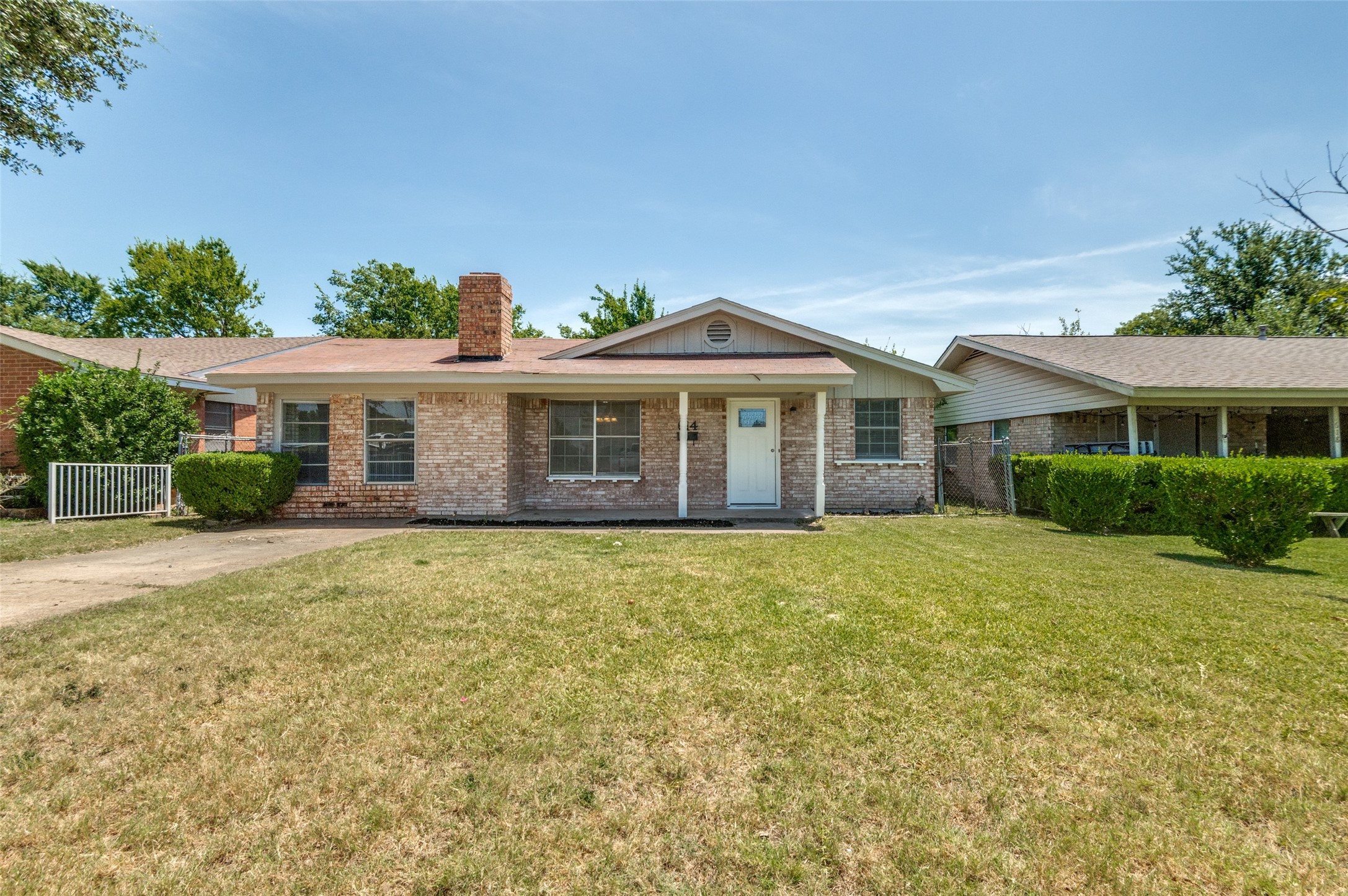 614 SW 17th Street Grand Prairie TX 75051