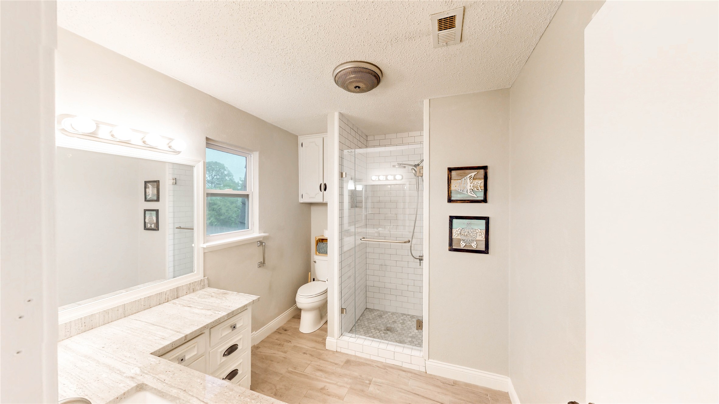 2121 Mountainview Drive Hurst TX 76054