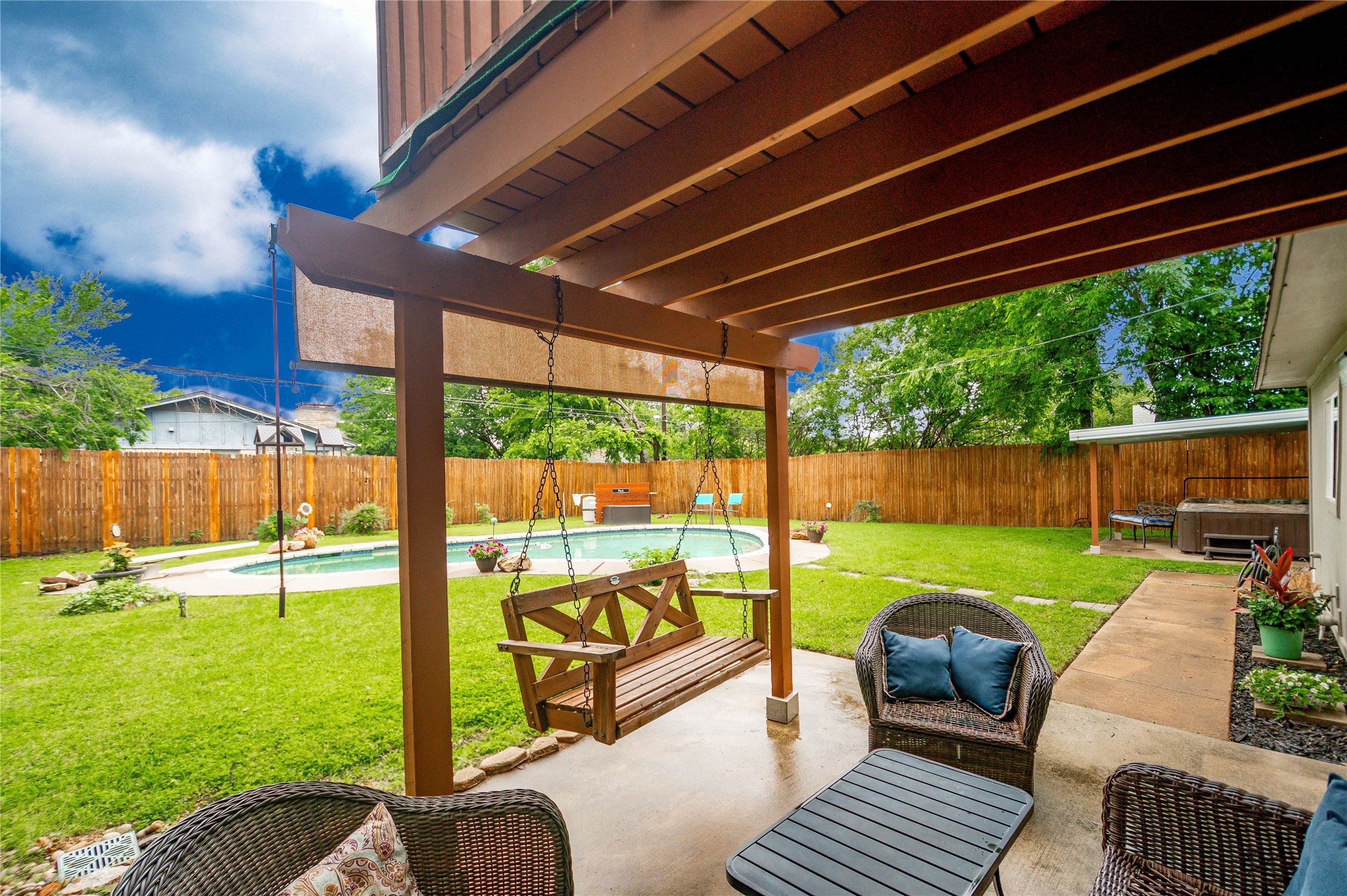2121 Mountainview Drive Hurst TX 76054