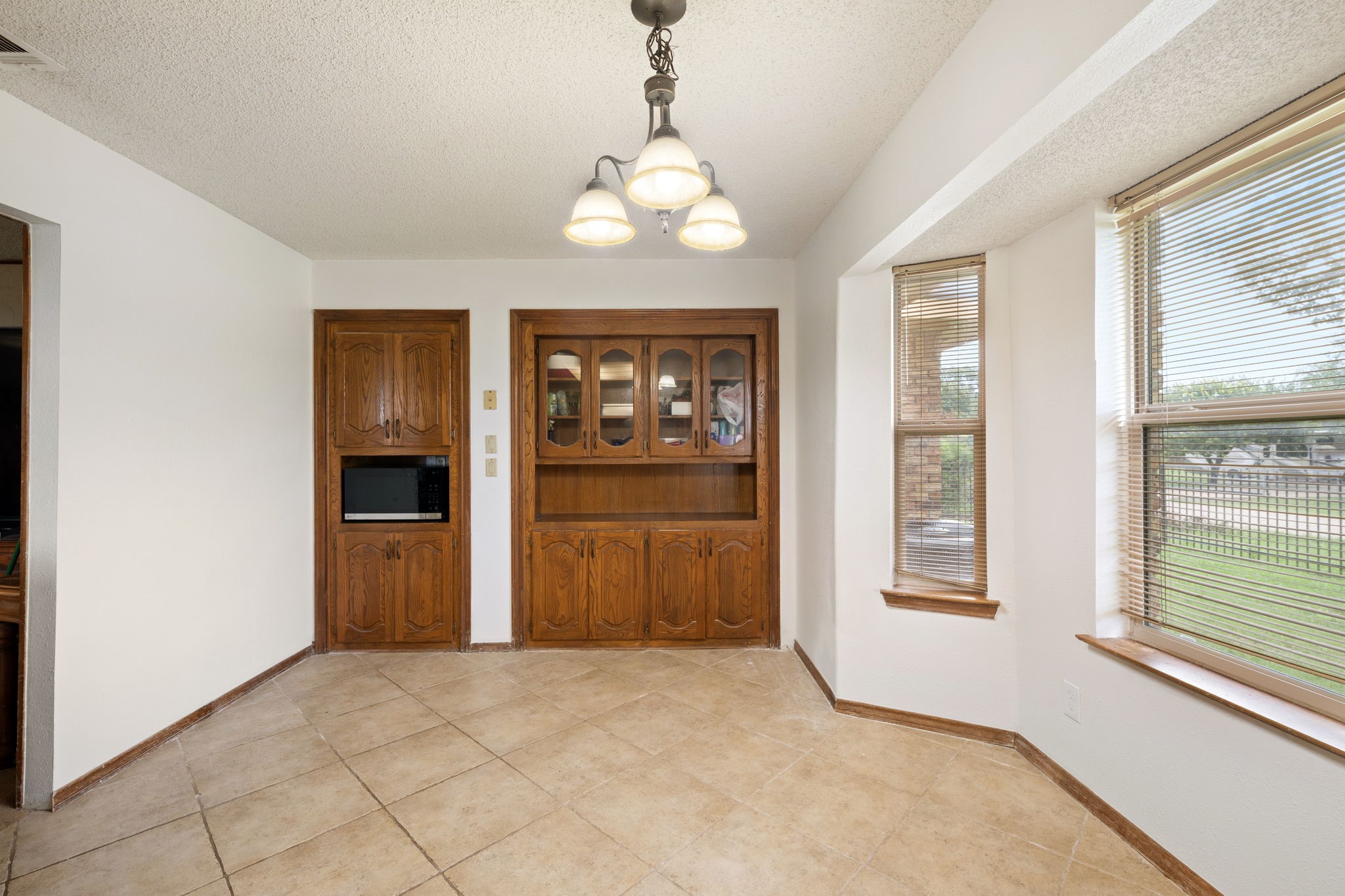 11736 Fm 740 Forney TX 75126